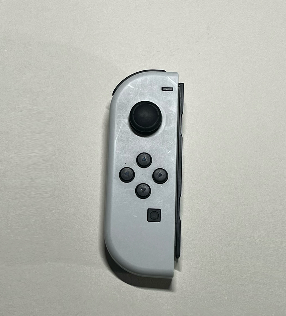 The front of Joy Con (left)